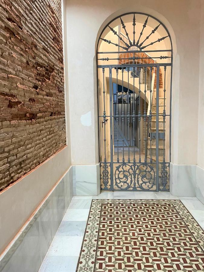 Appartement No 38 *